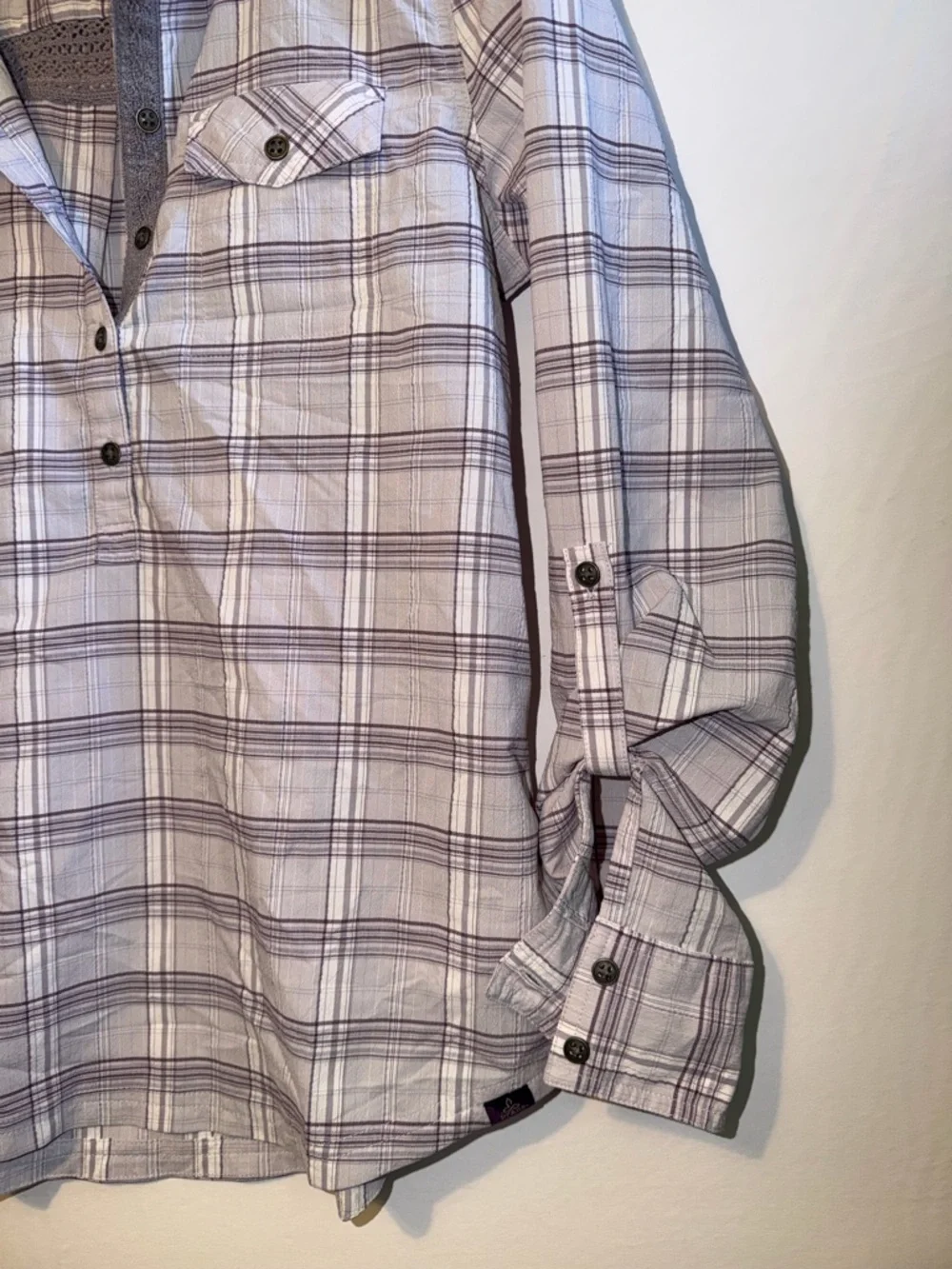 Prana sun shade button down top size small - Picture 5 of 8